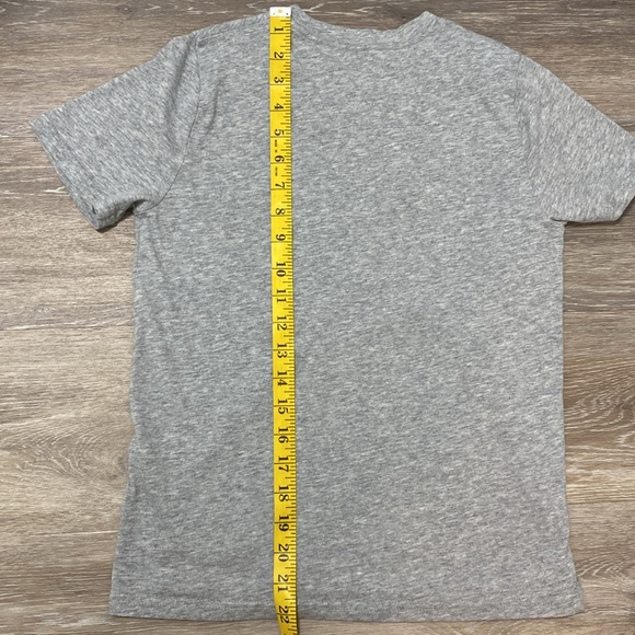 Abercrombie Kids Gray Moose T Shirt size 11/12 Boys Girls - Picture 8 of 9